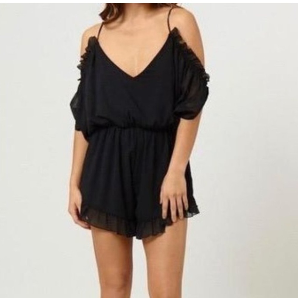 Off-Shoulder One-Piece Romper in black - Picture 3 of 3